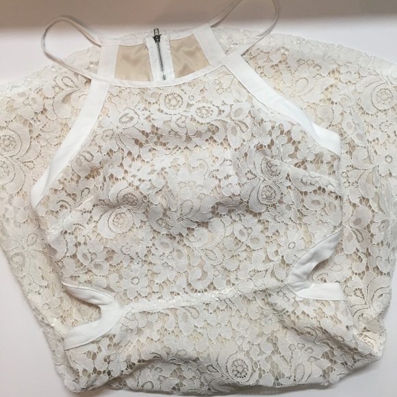 Lulus Dresses & Skirts - Lulus lace dress